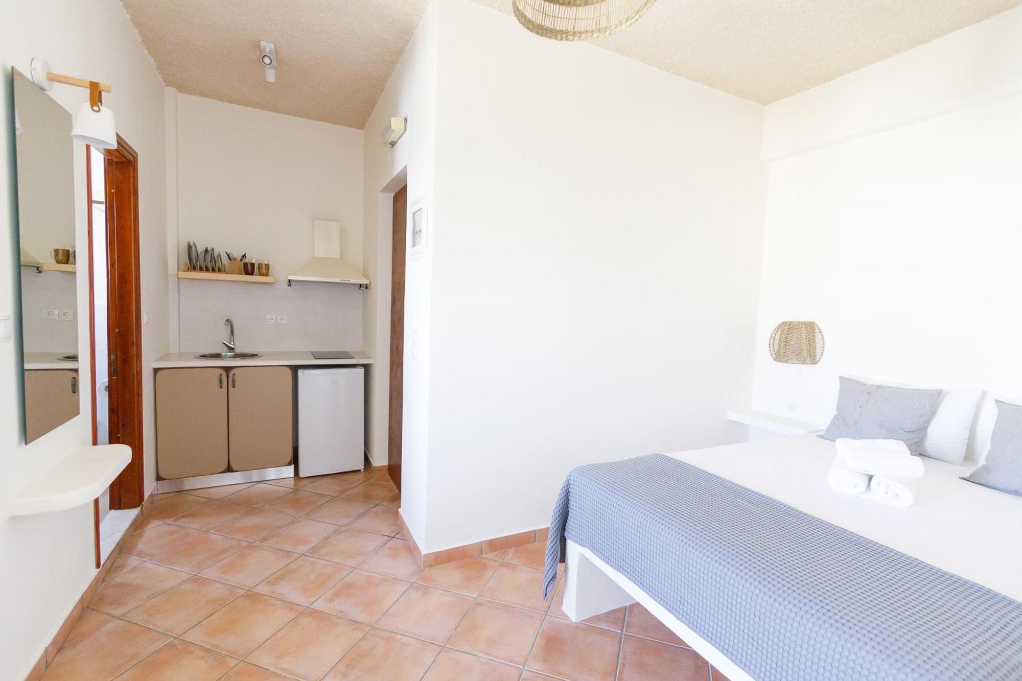Ligaries Aparthotel Kini Exterior photo