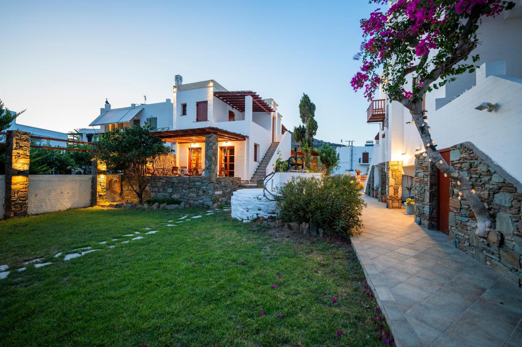 Ligaries Aparthotel Kini Exterior photo