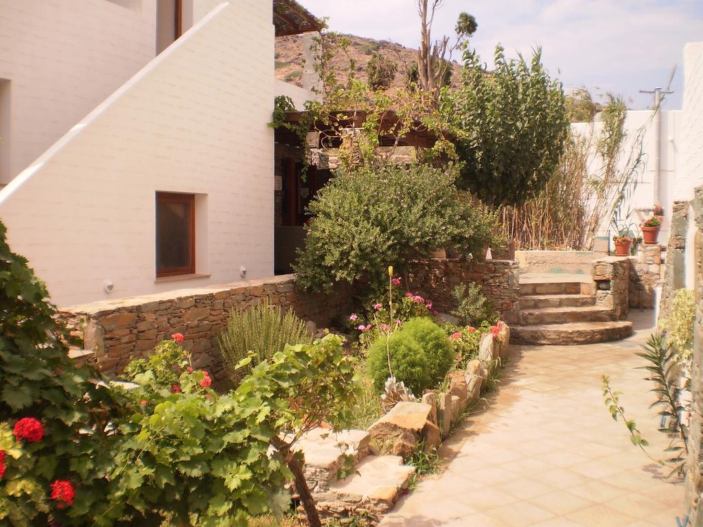 Ligaries Aparthotel Kini Exterior photo